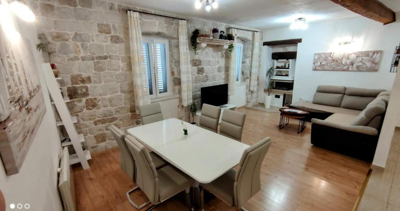 Apartman Old Town Трогір Екстер'єр фото